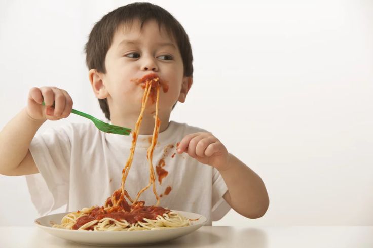 How to Encourage Baby Self-Feeding Habits
